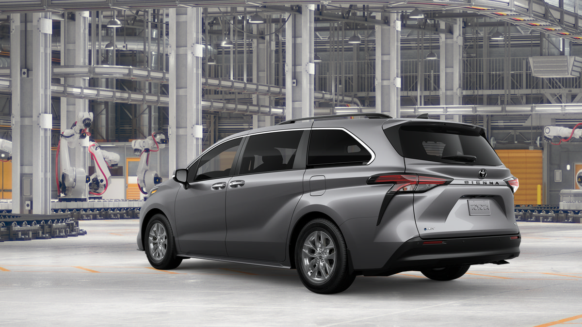 New 2026 Toyota Sienna XLE FWD image 8