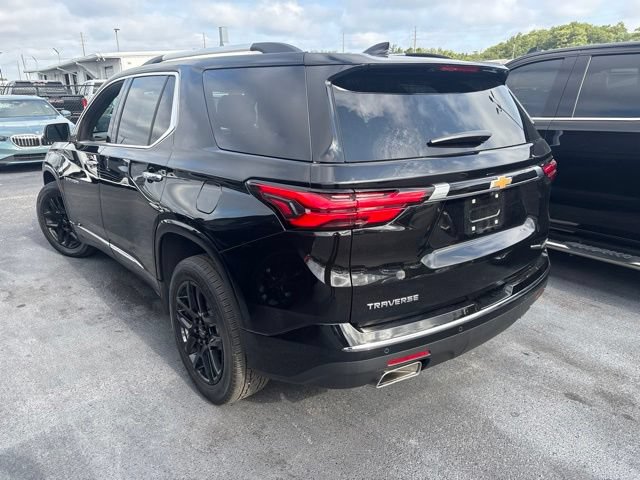 Used 2023 Chevrolet Traverse Premier FWD image 8