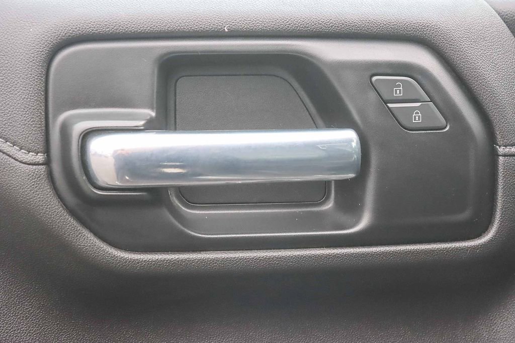 Used 2020 Chevrolet Silverado 1500 LT Trail Boss w/ Midnight Edition image 49