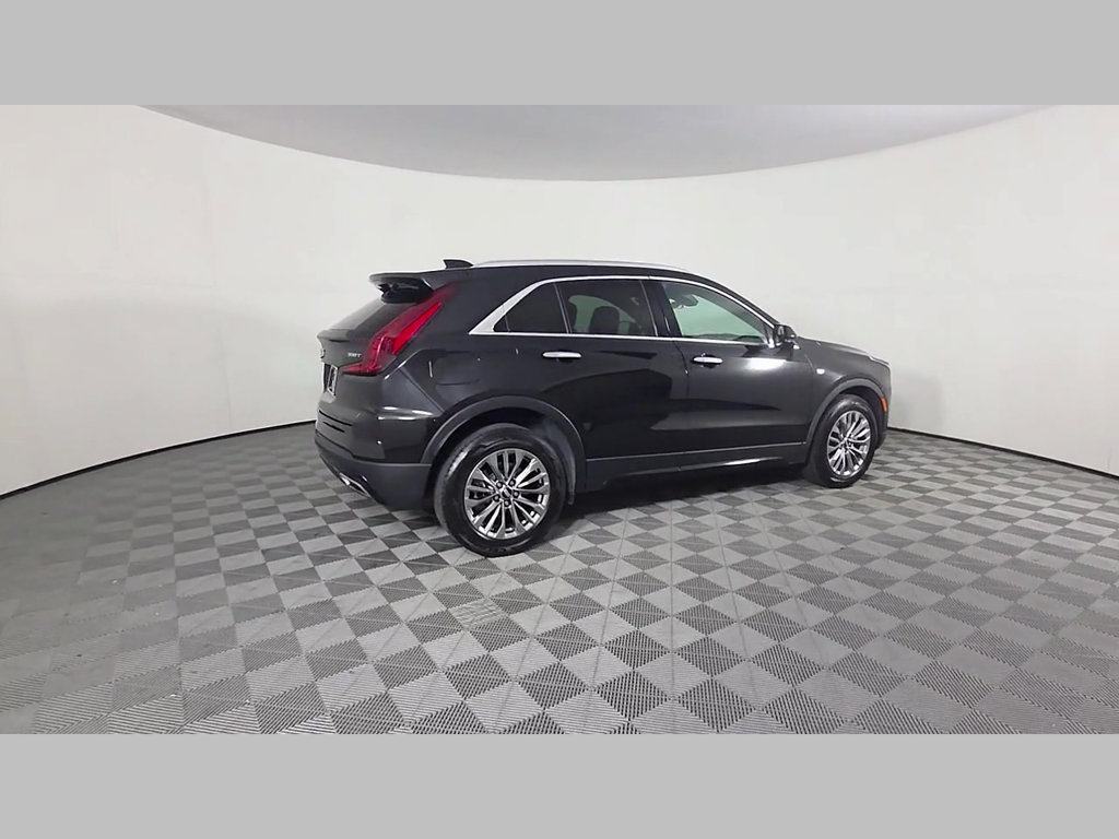 Used 2025 Cadillac XT4 Premium Luxury FWD image 38