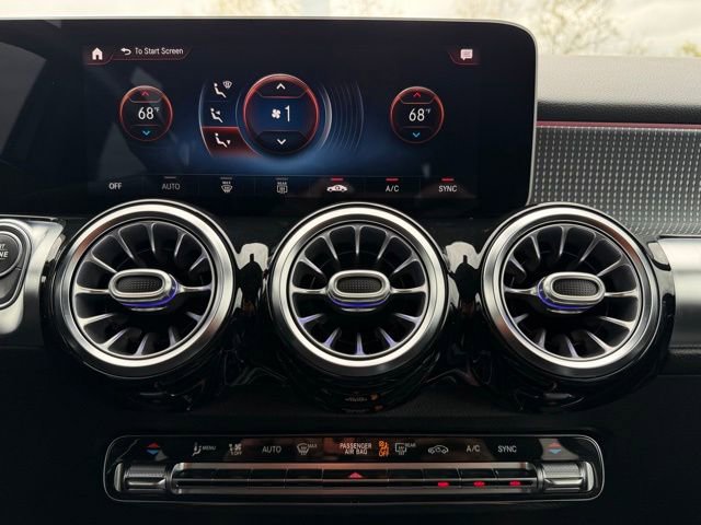 Used 2021 Mercedes-Benz GLB 250 4MATIC image 22
