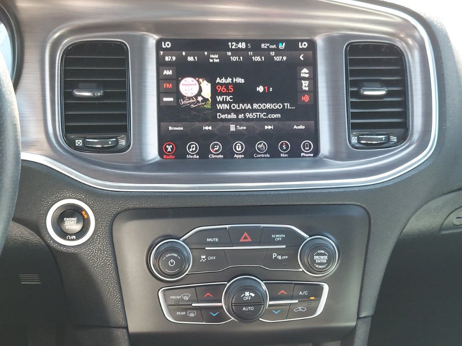 Used 2017 Dodge Charger SXT w/ AWD Plus Group image 13