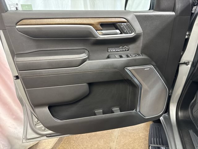 Used 2024 Chevrolet Silverado 1500 High Country w/ Technology Package AWD/4WD image 23