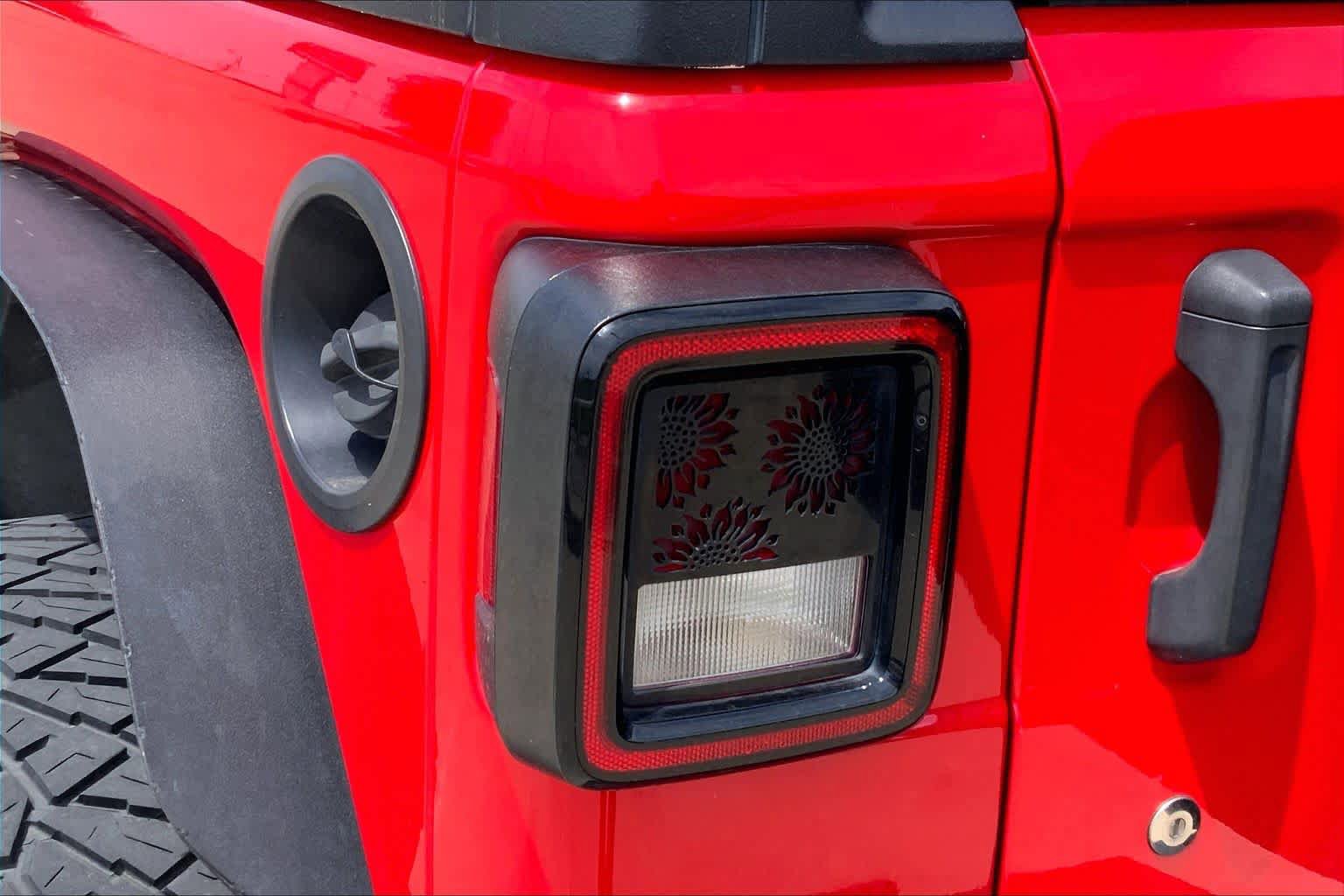 Used 2018 Jeep Wrangler Unlimited Sport AWD/4WD image 26