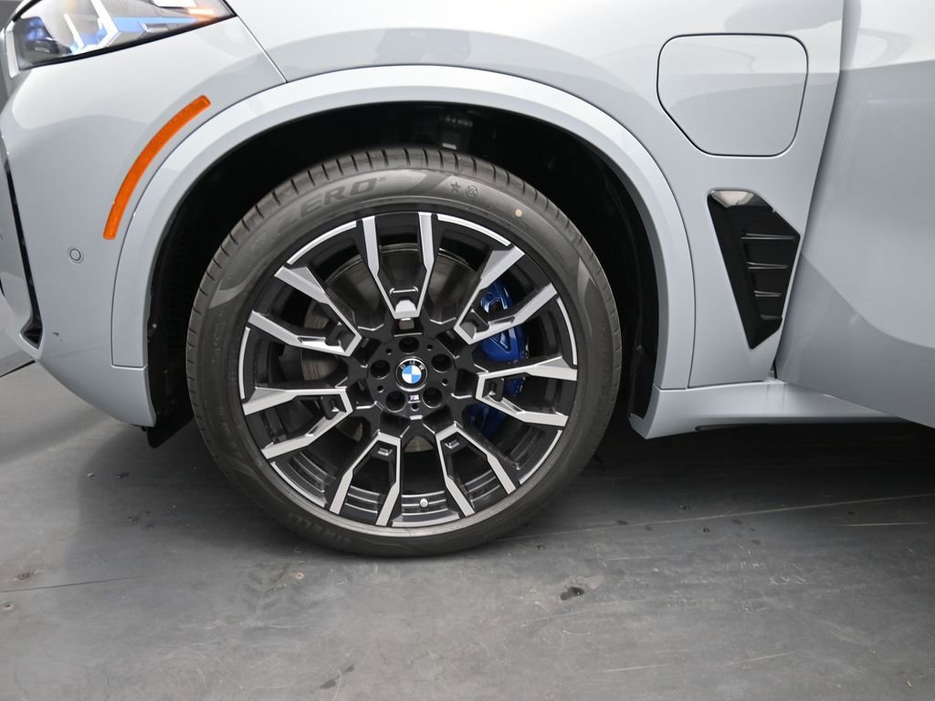 New 2026 BMW X5 xDrive50e AWD/4WD image 4