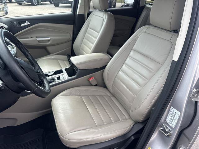 Used 2018 Ford Escape Titanium w/ Ford Safe & Smart Package AWD/4WD image 37