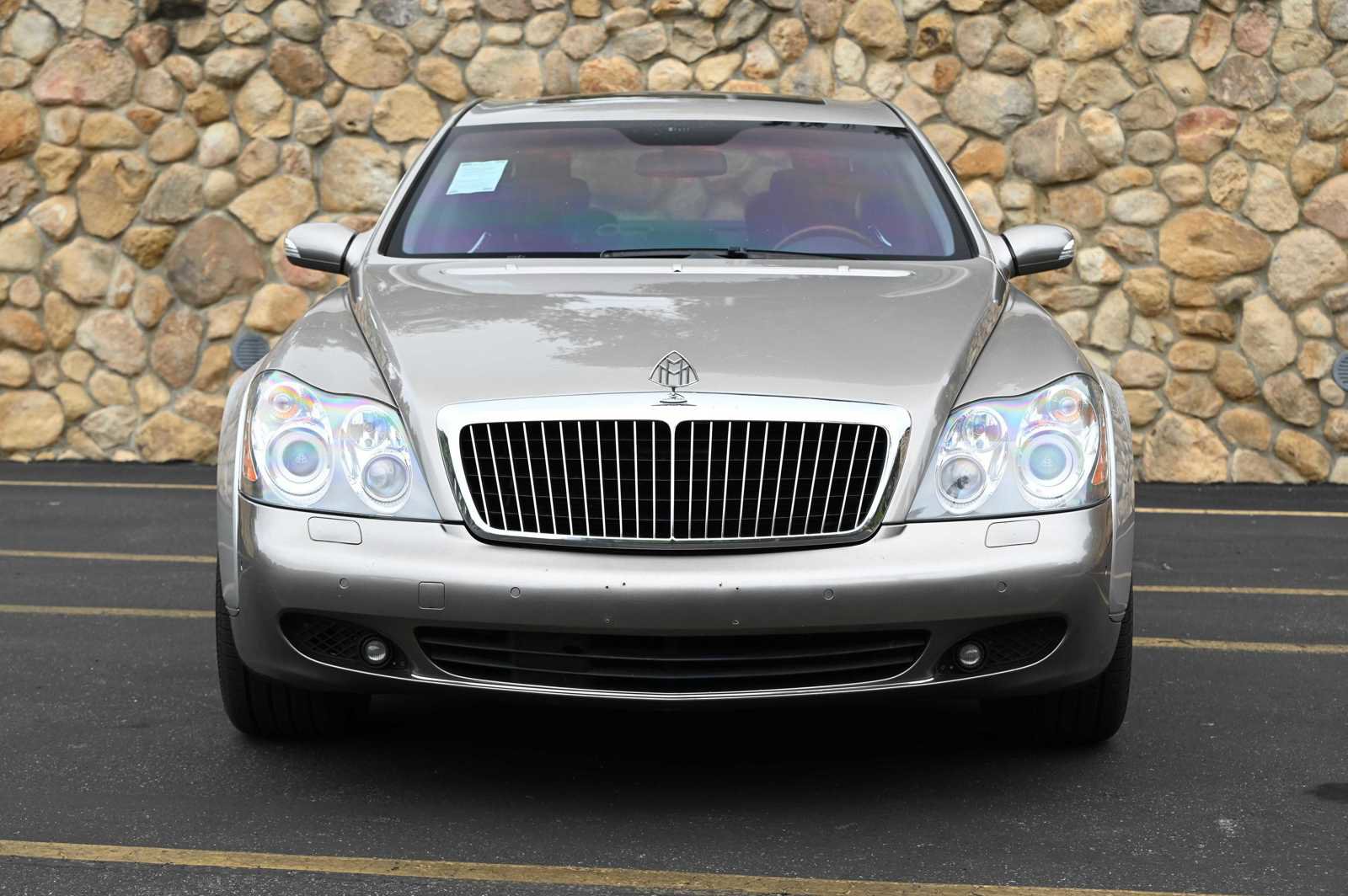 Used 2005 Maybach 57 RWD image 2