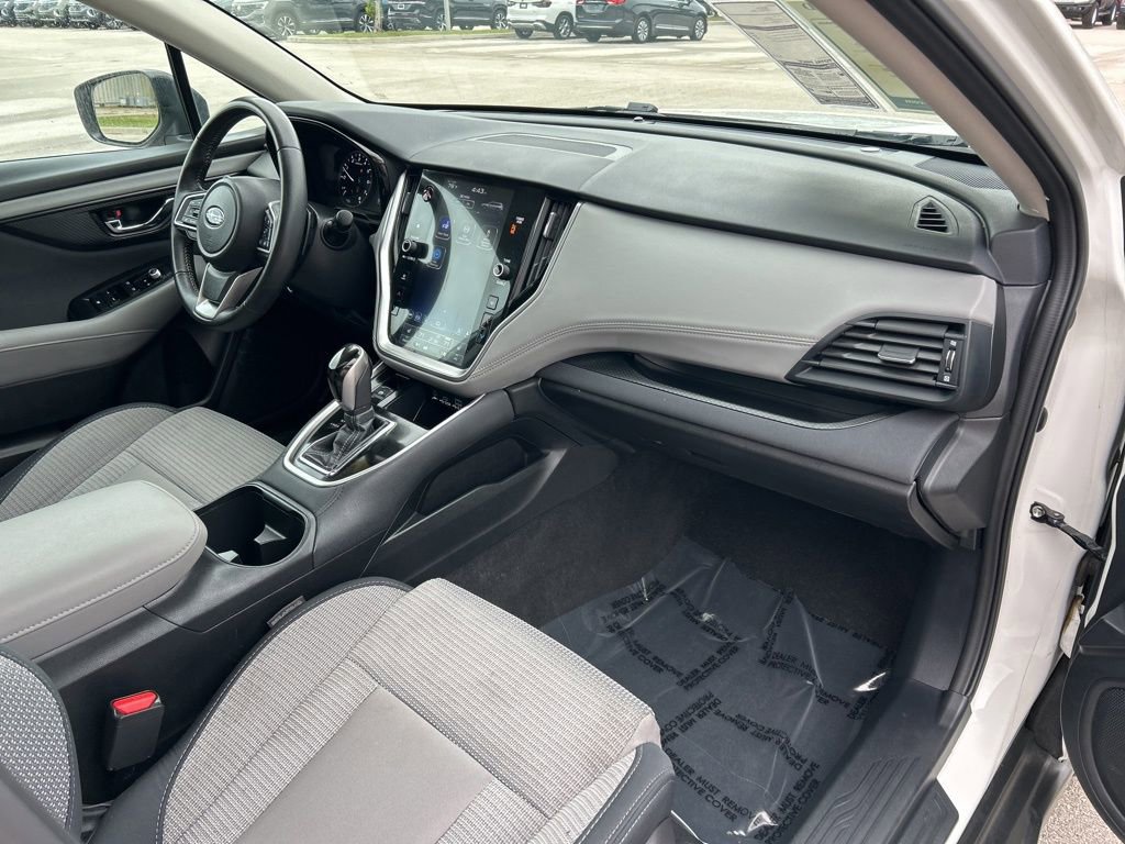Used 2025 Subaru Outback Premium image 41