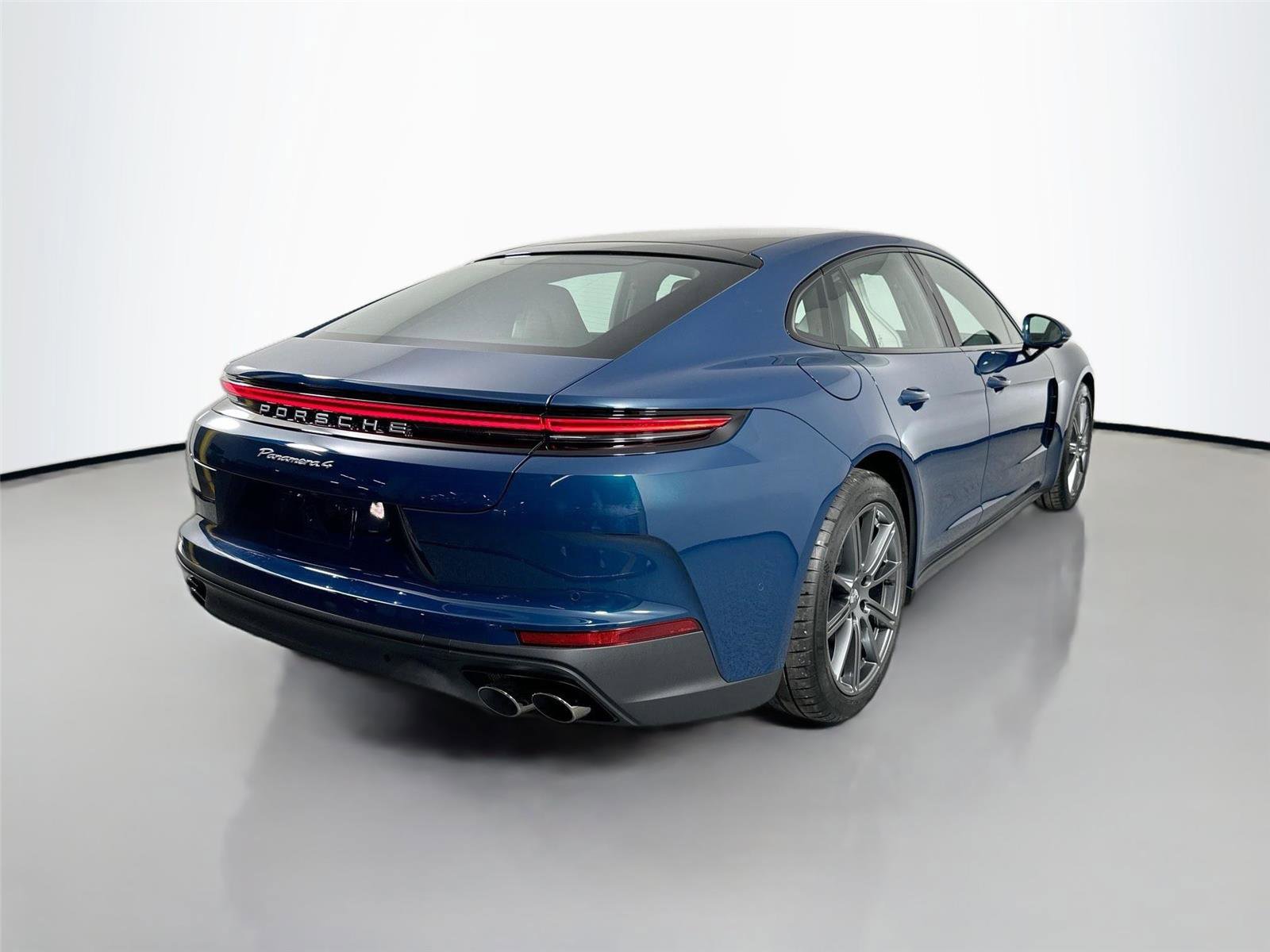 Used 2026 Porsche Panamera 4 AWD/4WD image 7