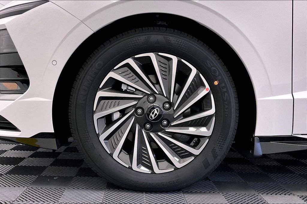 New 2026 Hyundai Sonata Limited image 12