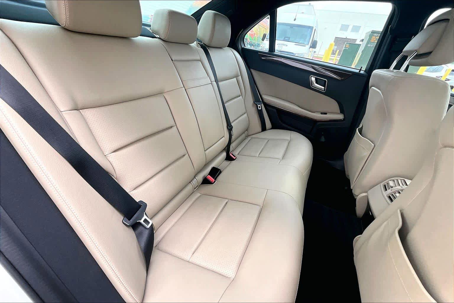 Used 2011 Mercedes-Benz E 350 Sedan image 17