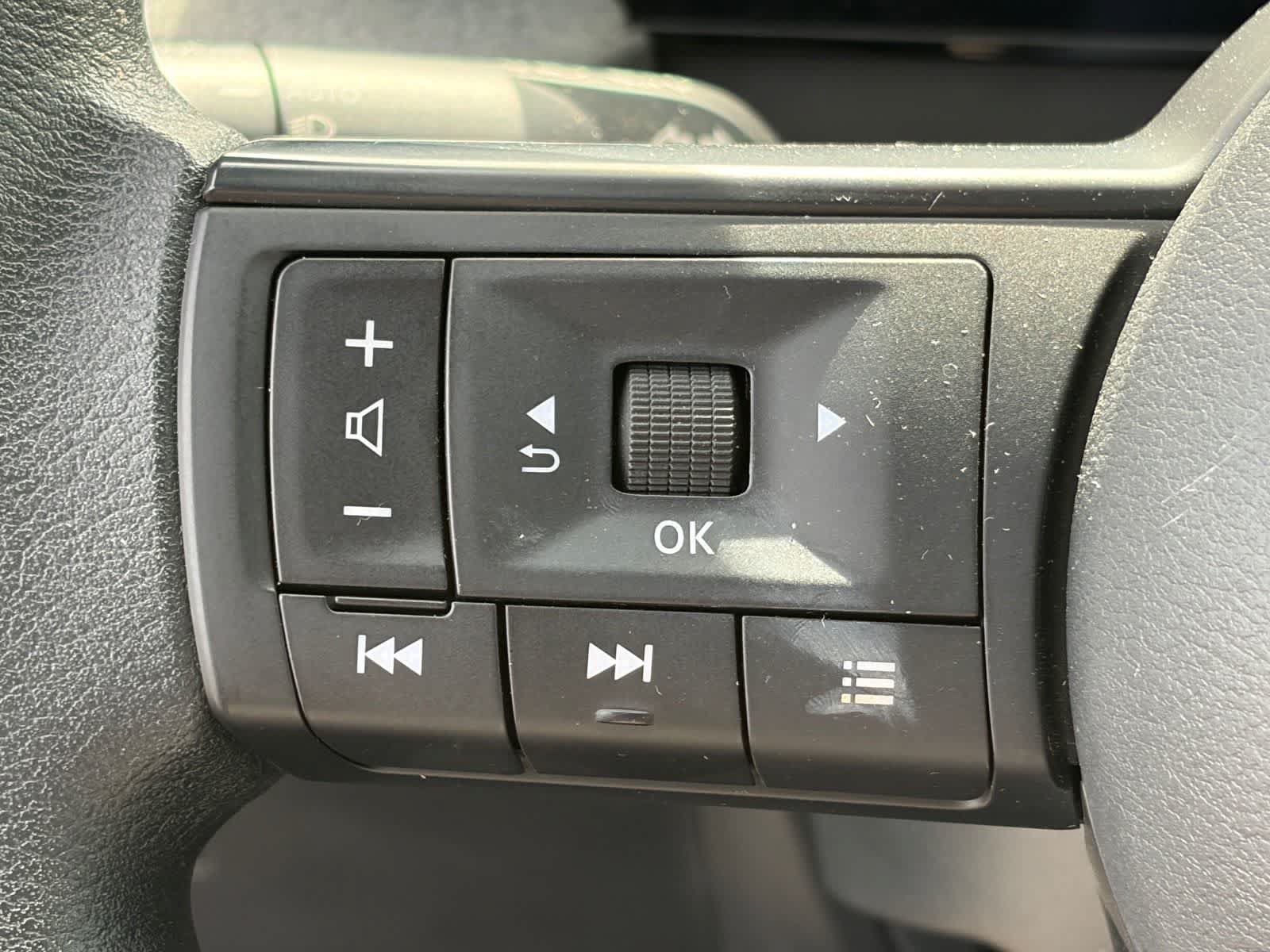 Certified 2026 Nissan Kicks SV FWD image 10