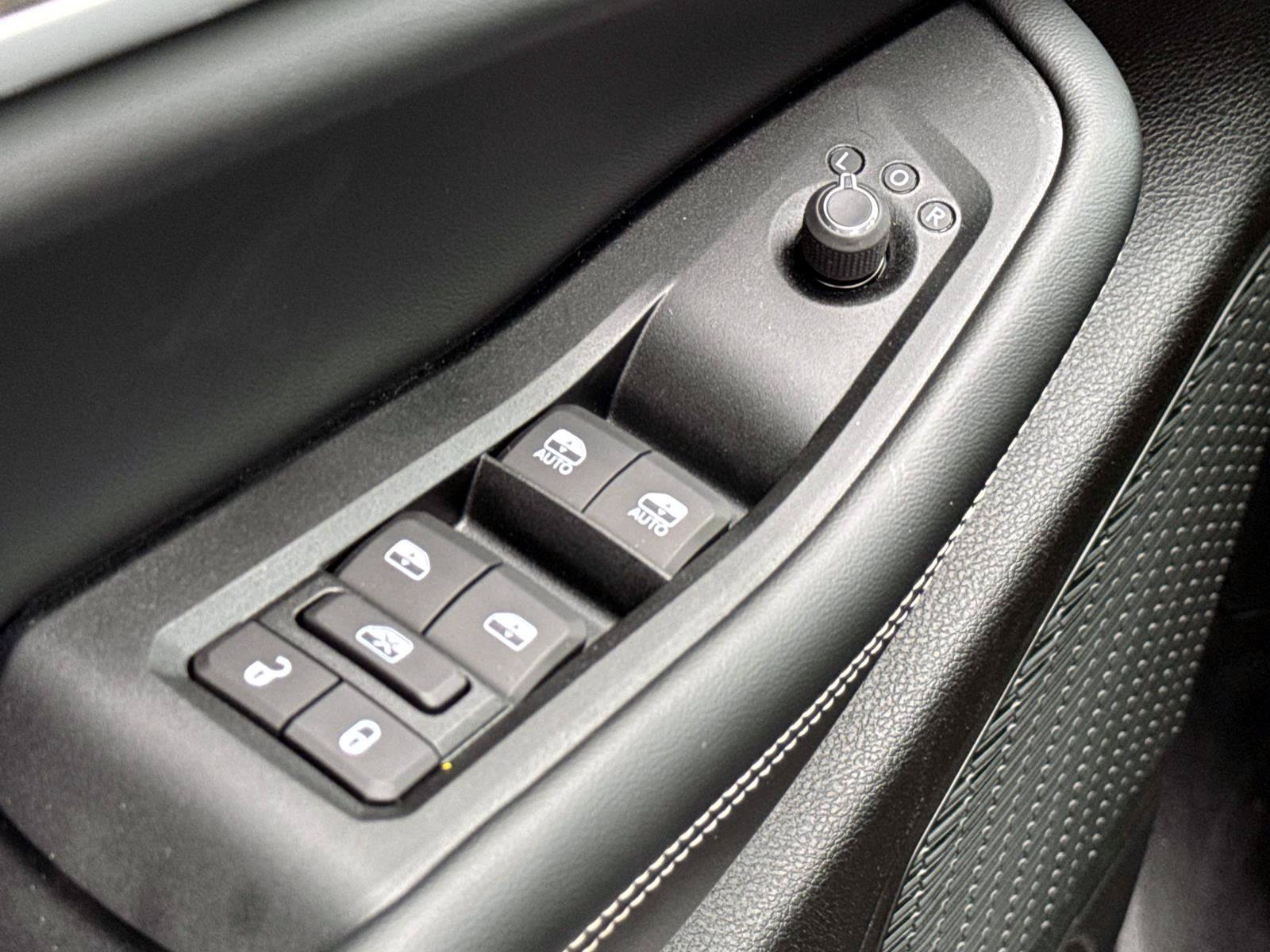 New 2026 Jeep Grand Cherokee Altitude AWD/4WD image 14