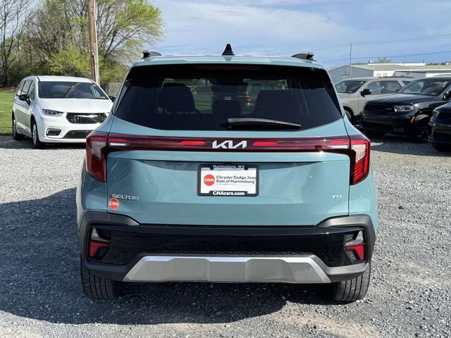 Used 2024 Kia Seltos EX image 23