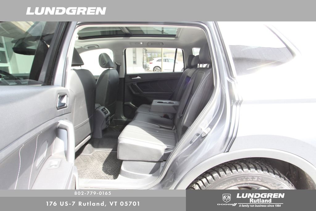 Used 2022 Volkswagen Tiguan SE image 37