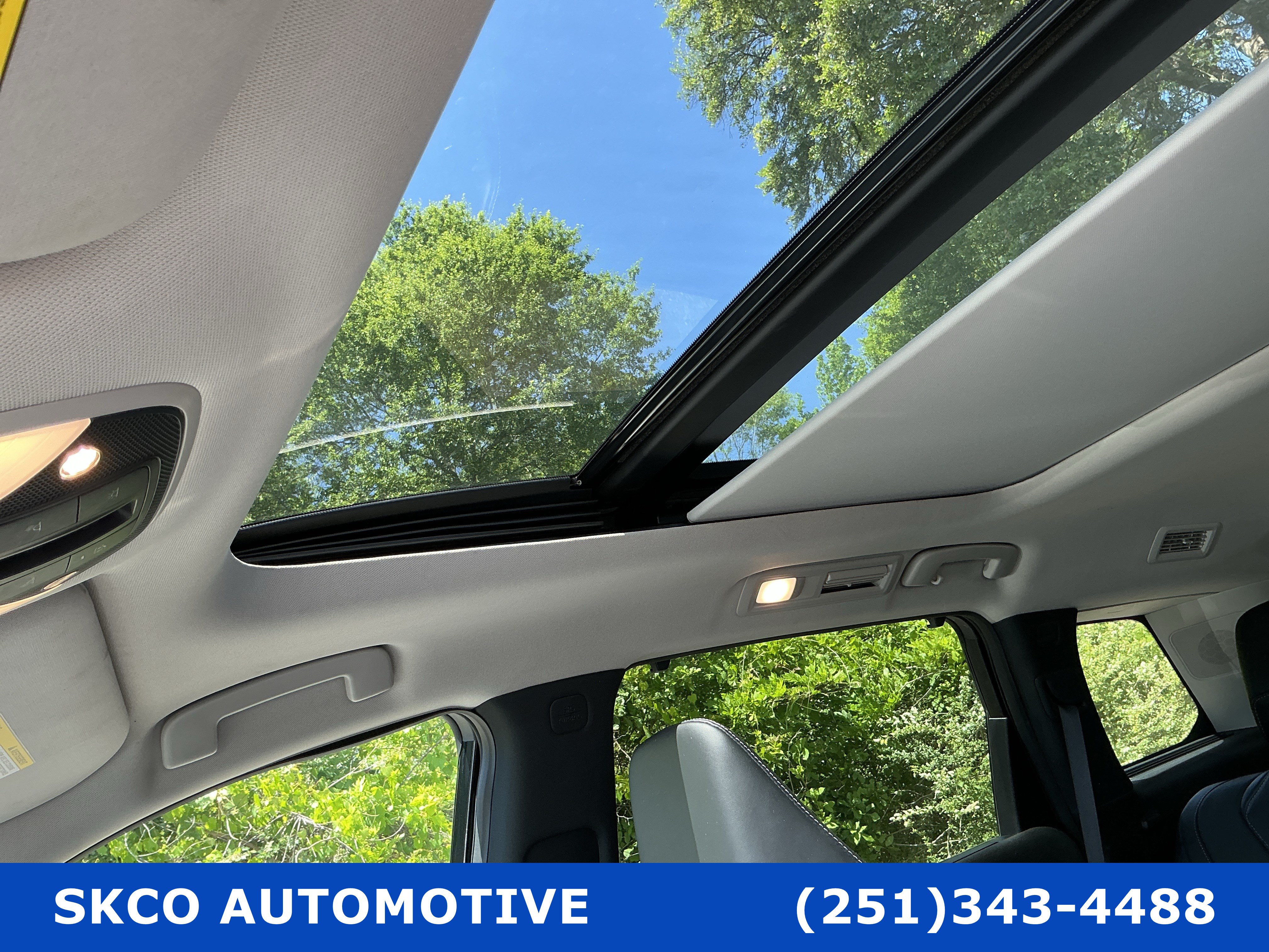 Used 2023 INFINITI QX60 Luxe w/ Vision Package FWD image 26