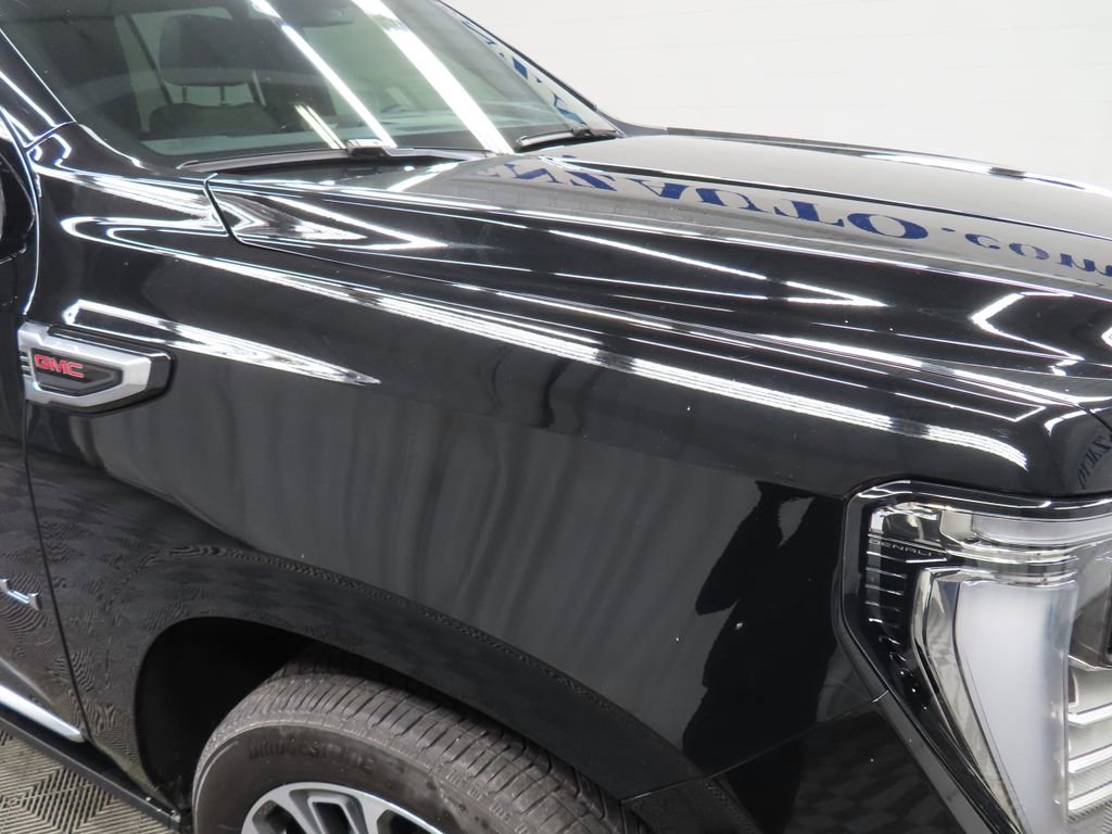 Used 2025 GMC Yukon Denali w/ Sun & Power Step Package image 32