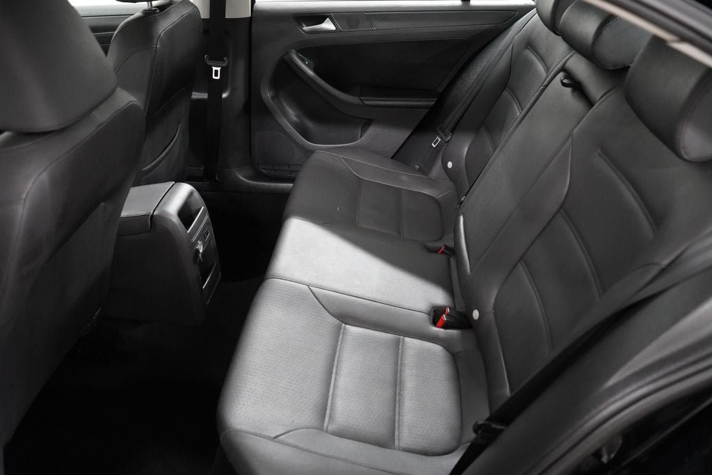 Used 2012 Volkswagen Jetta SE FWD image 19