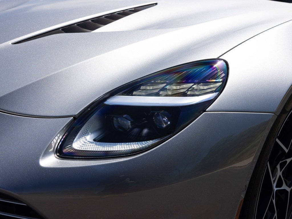 Used 2025 Aston Martin Vanquish image 14