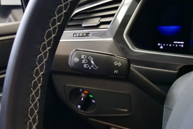 Used 2022 Volkswagen Tiguan S image 26
