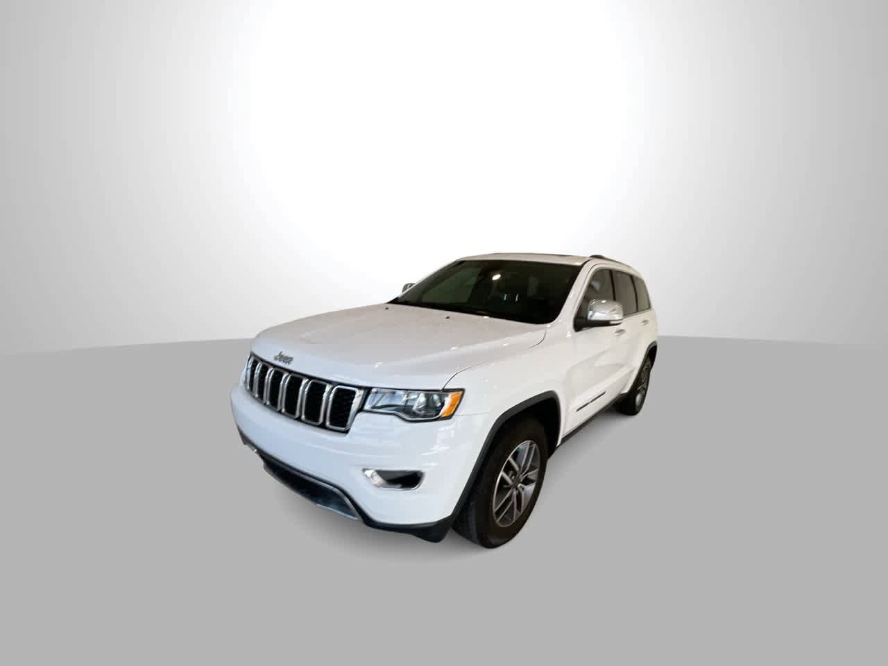 Used 2021 Jeep Grand Cherokee Limited w/ Trailer Tow Group IV AWD/4WD image 4