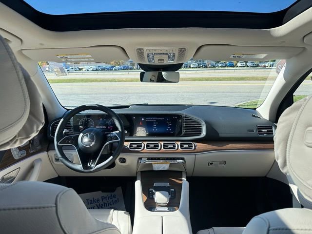 New 2026 Mercedes-Benz GLS 450 4MATIC image 37