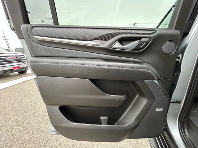 Used 2023 GMC Yukon XL Denali AWD/4WD image 48