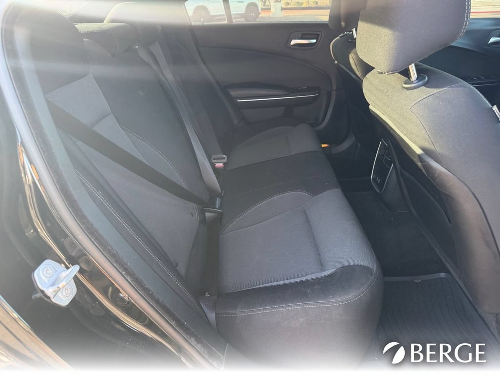 Used 2016 Dodge Charger SE w/ Popular Equipment Group RWD image 28