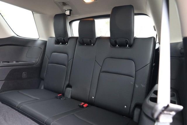 Certified 2025 Nissan Pathfinder SL AWD/4WD image 28