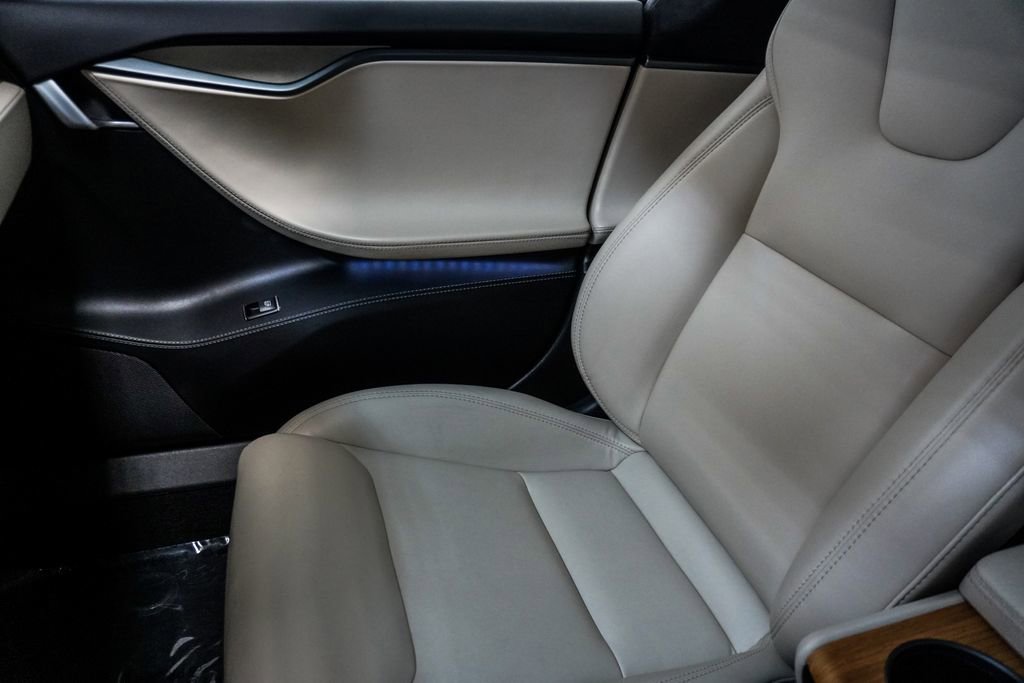 Used 2020 Tesla Model S Long Range image 28