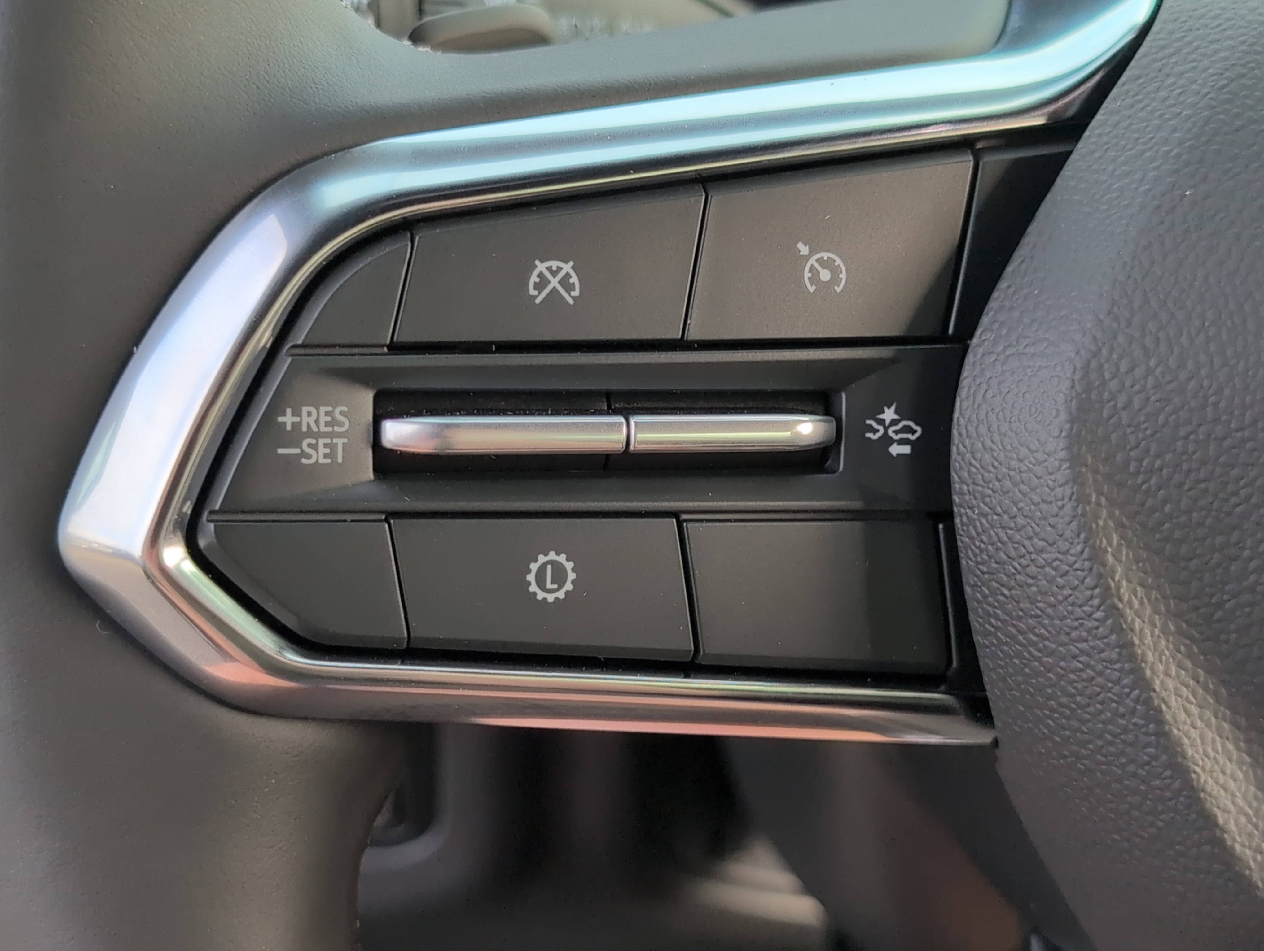 New 2026 Chevrolet Suburban Z71 w/ Comfort Package image 22