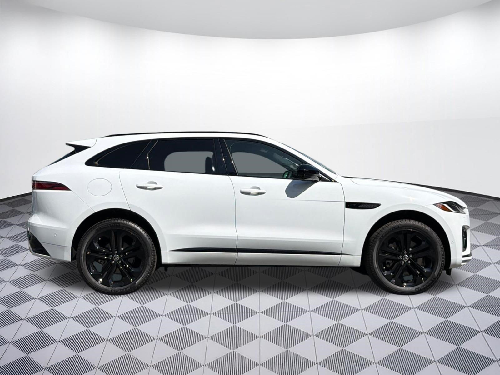 New 2026 Jaguar F-PACE R-Dynamic S AWD/4WD image 8