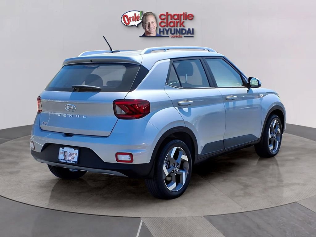 New 2026 Hyundai Venue SEL image 5