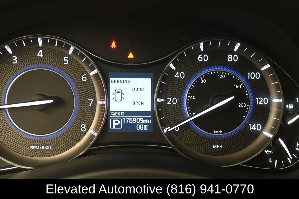 Used 2014 INFINITI QX80 4WD w/ Theater Package image 8