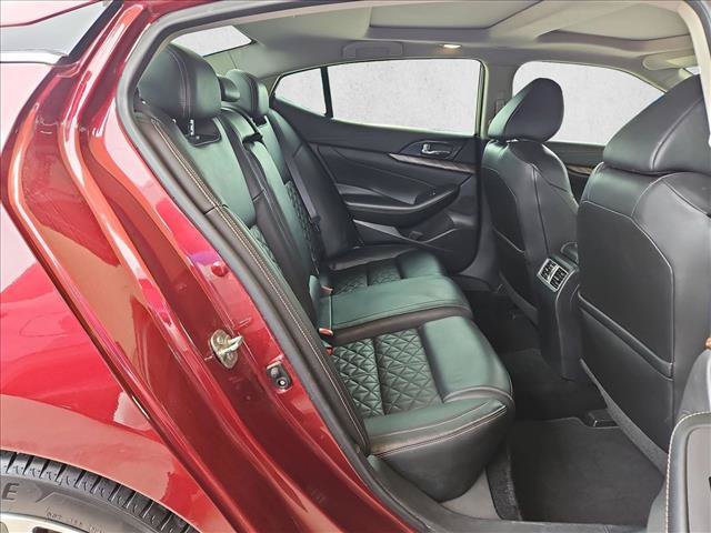 Used 2017 Nissan Maxima Platinum FWD image 21