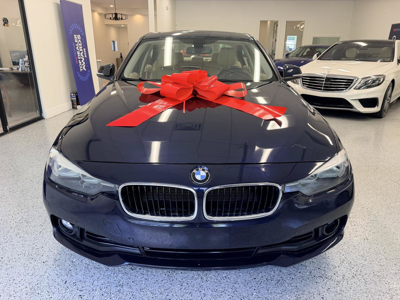 Used 2016 BMW 320i xDrive Sedan AWD/4WD image 12