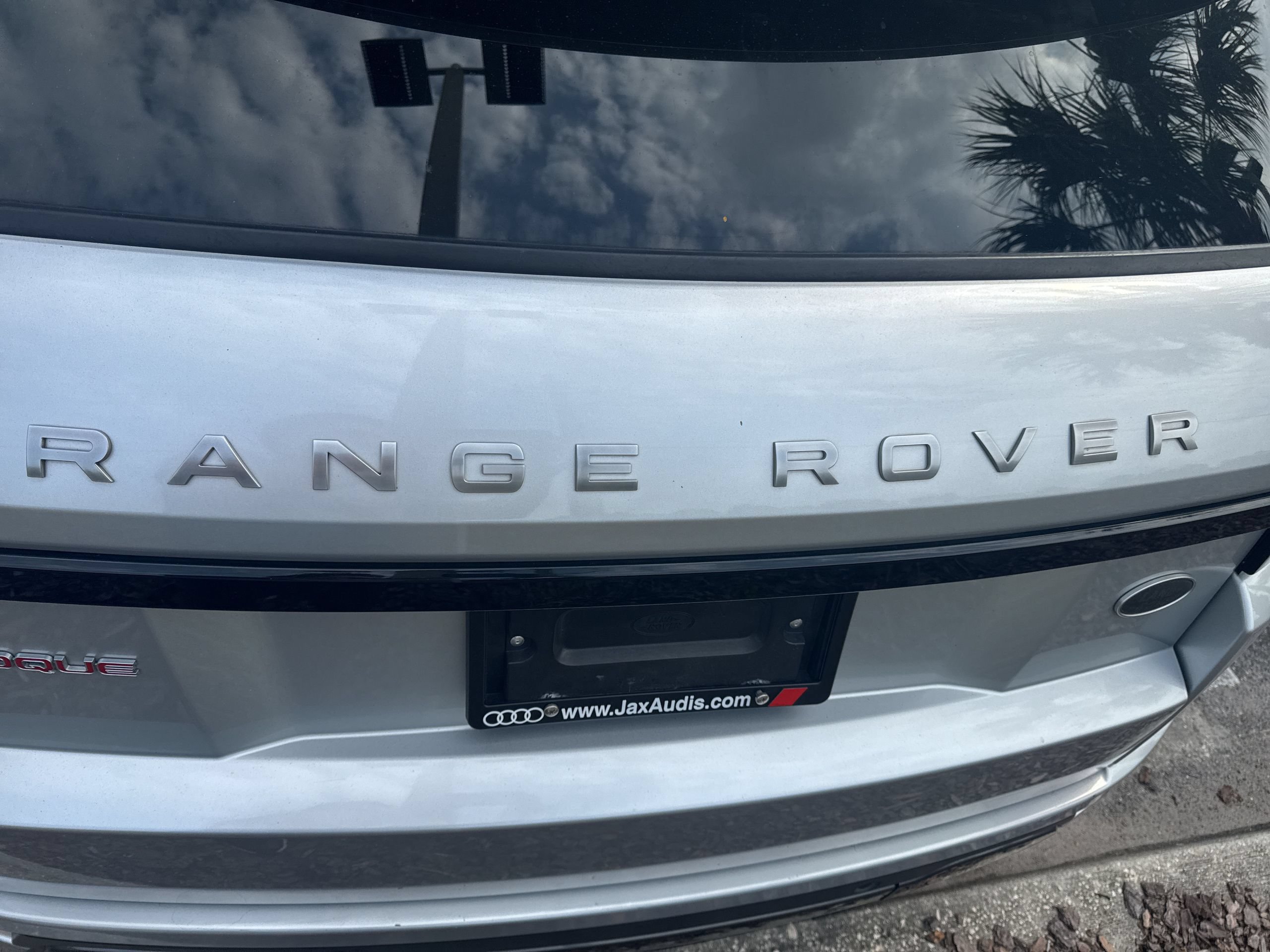Used 2018 Land Rover Range Rover Evoque HSE Dynamic AWD/4WD image 10
