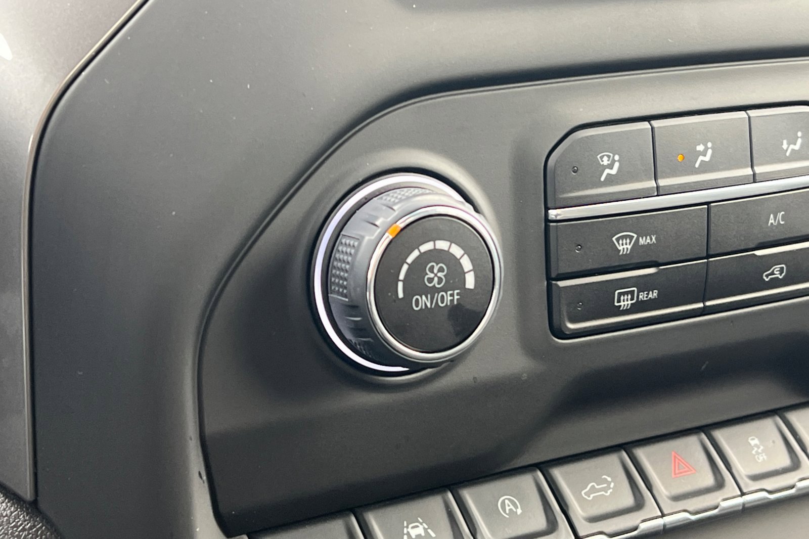 Used 2025 Chevrolet Silverado 1500 Custom w/ Rally Edition image 29