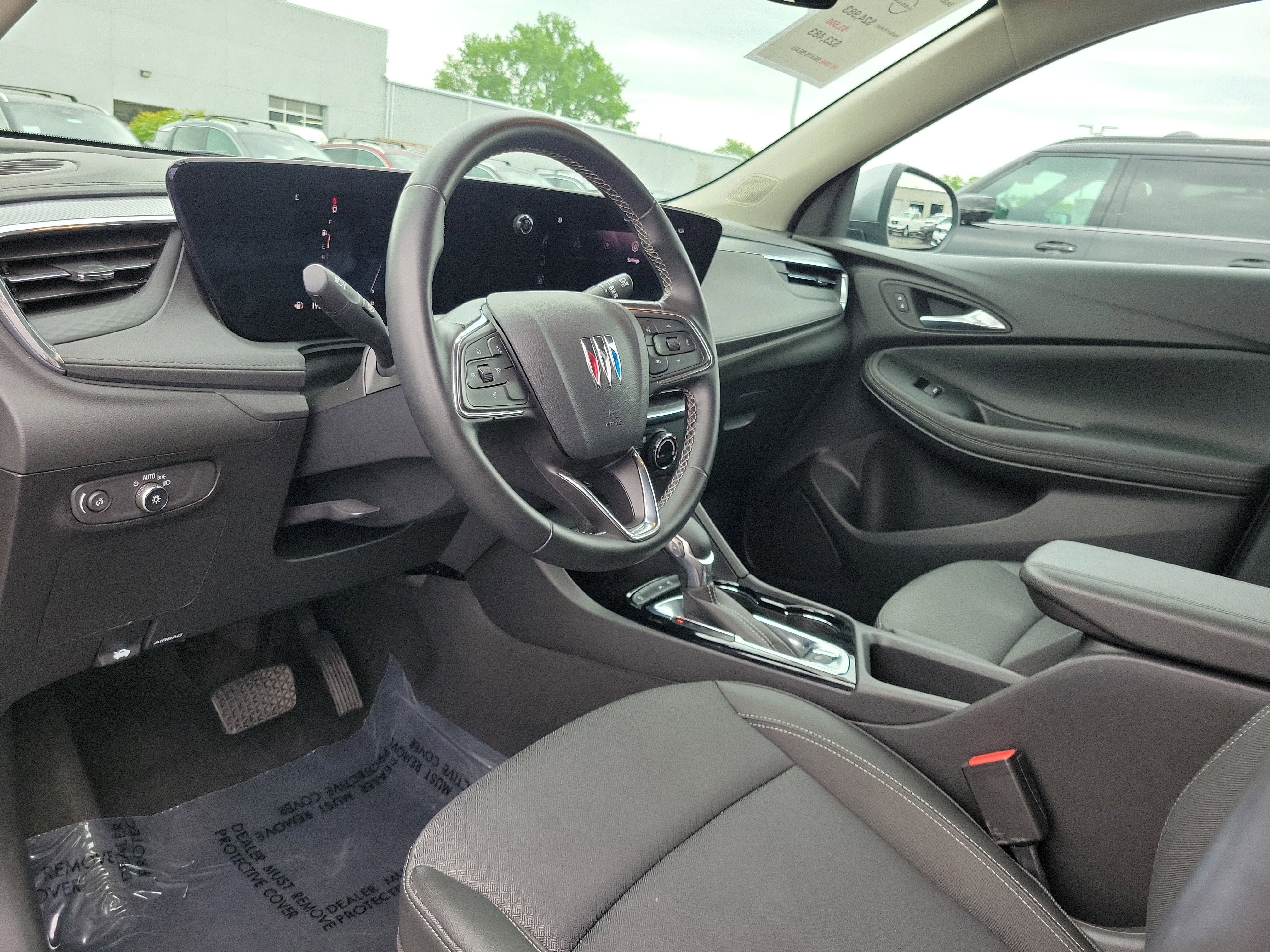Used 2025 Buick Encore GX Preferred FWD image 19