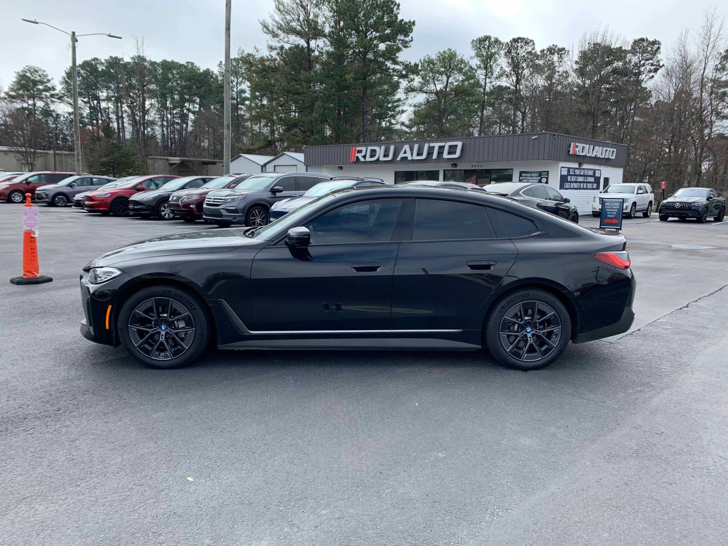 Used 2023 BMW i4 eDrive35 w/ Premium Package image 8