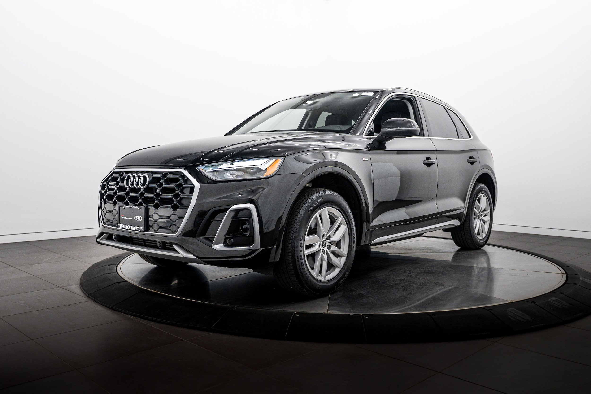 Certified 2023 Audi Q5 2.0T Premium w/ Convenience Package AWD/4WD image 6