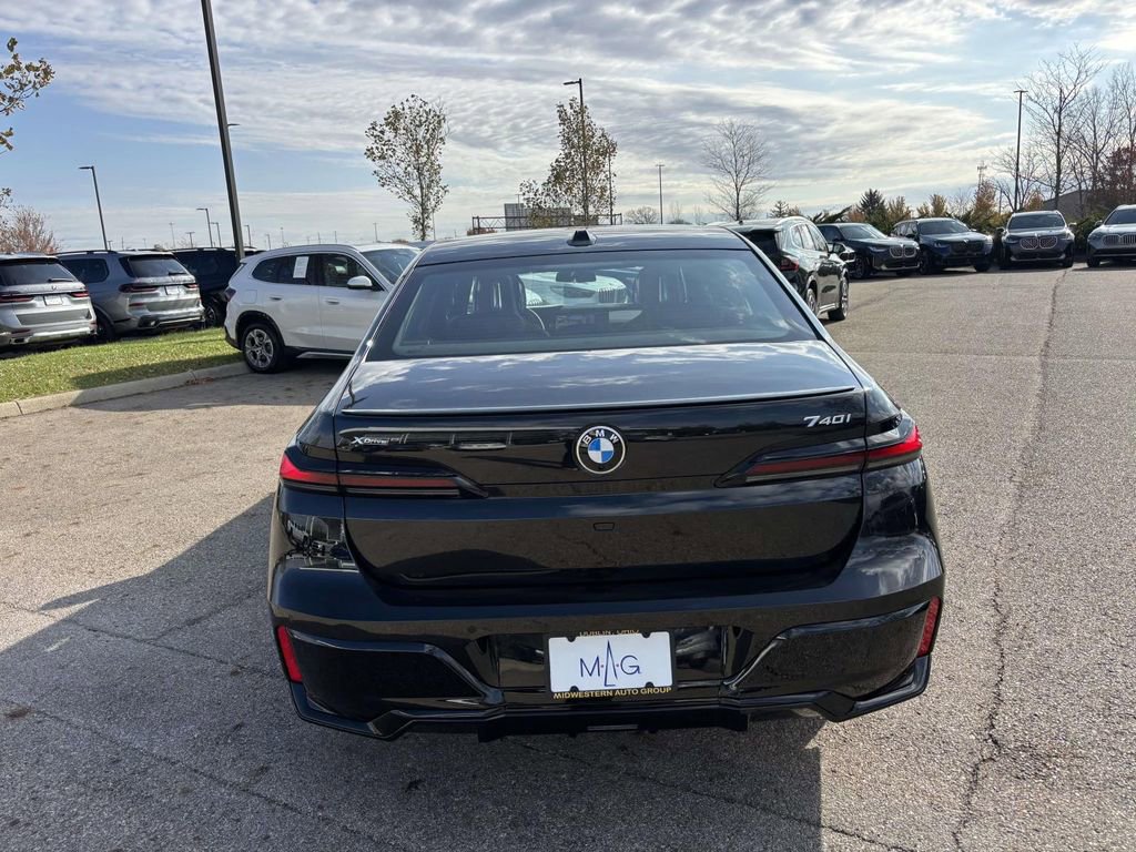 New 2026 BMW 740i xDrive image 6