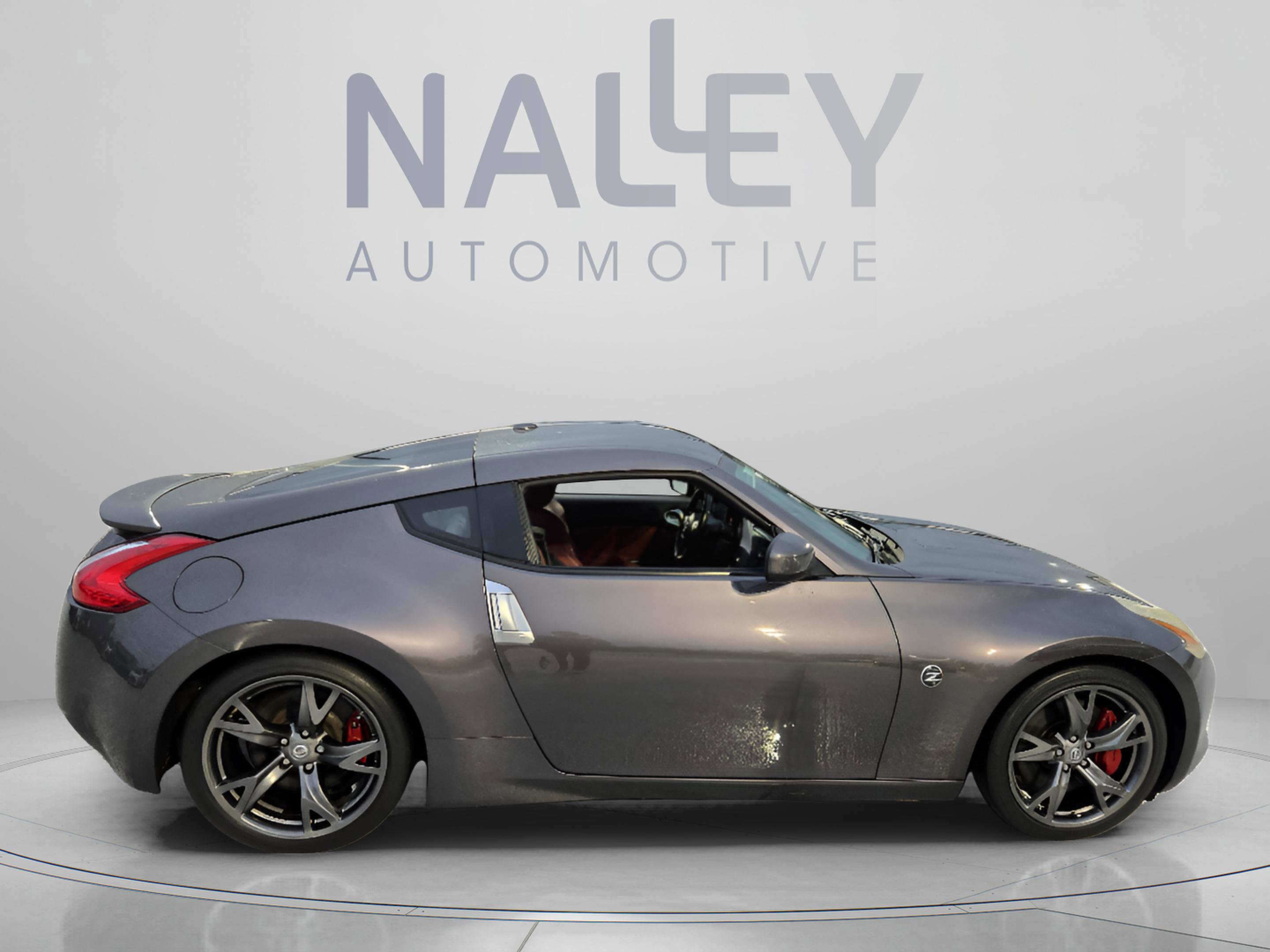 Used 2010 Nissan 370Z Touring w/ Sport Pkg RWD image 6