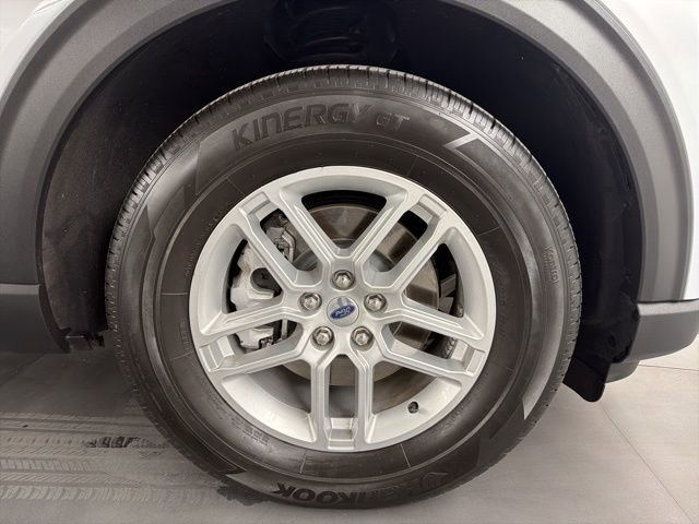 Used 2025 Ford Explorer Active image 11
