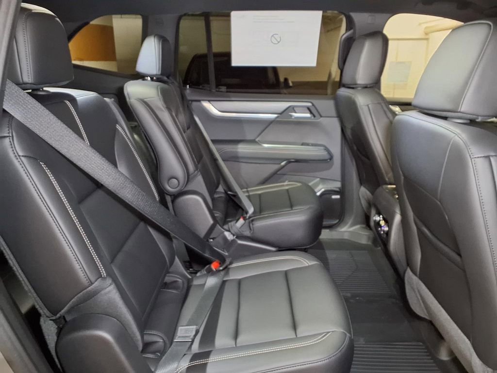New 2026 GMC Acadia Elevation w/ Black Edition FWD image 6