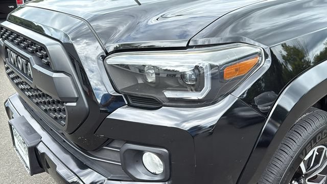 Certified 2022 Toyota Tacoma TRD Sport AWD/4WD image 7