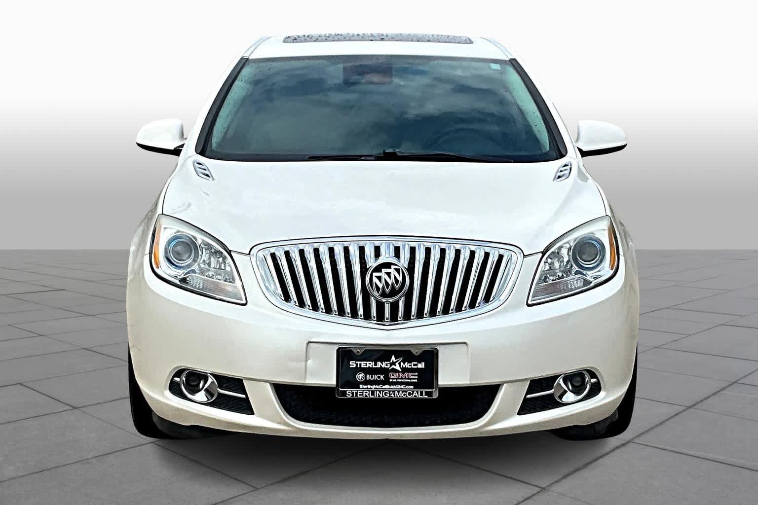 Used 2015 Buick Verano Leather w/ Experience Buick Package FWD image 4