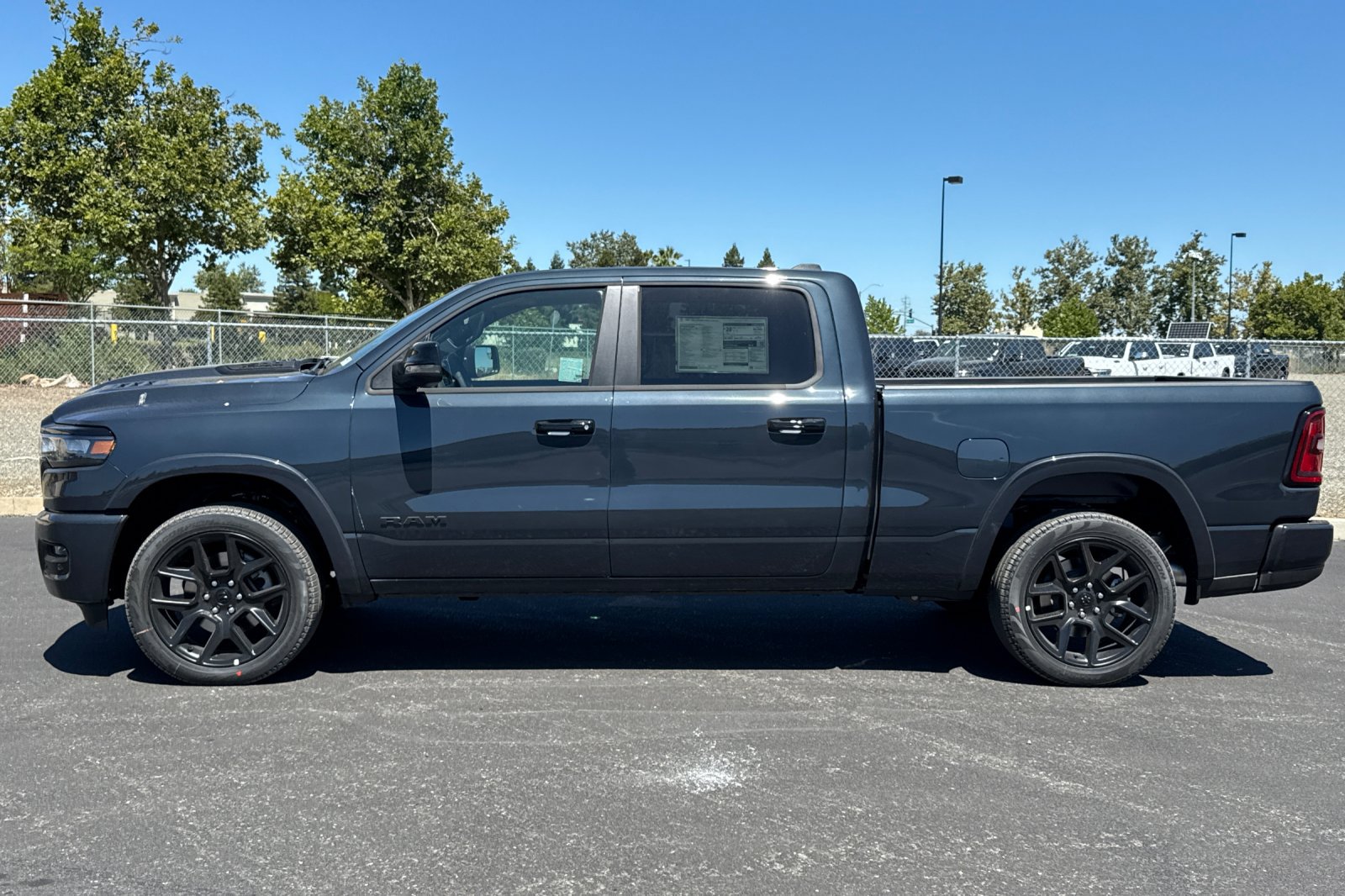 New 2026 RAM 1500 Laramie AWD/4WD image 6