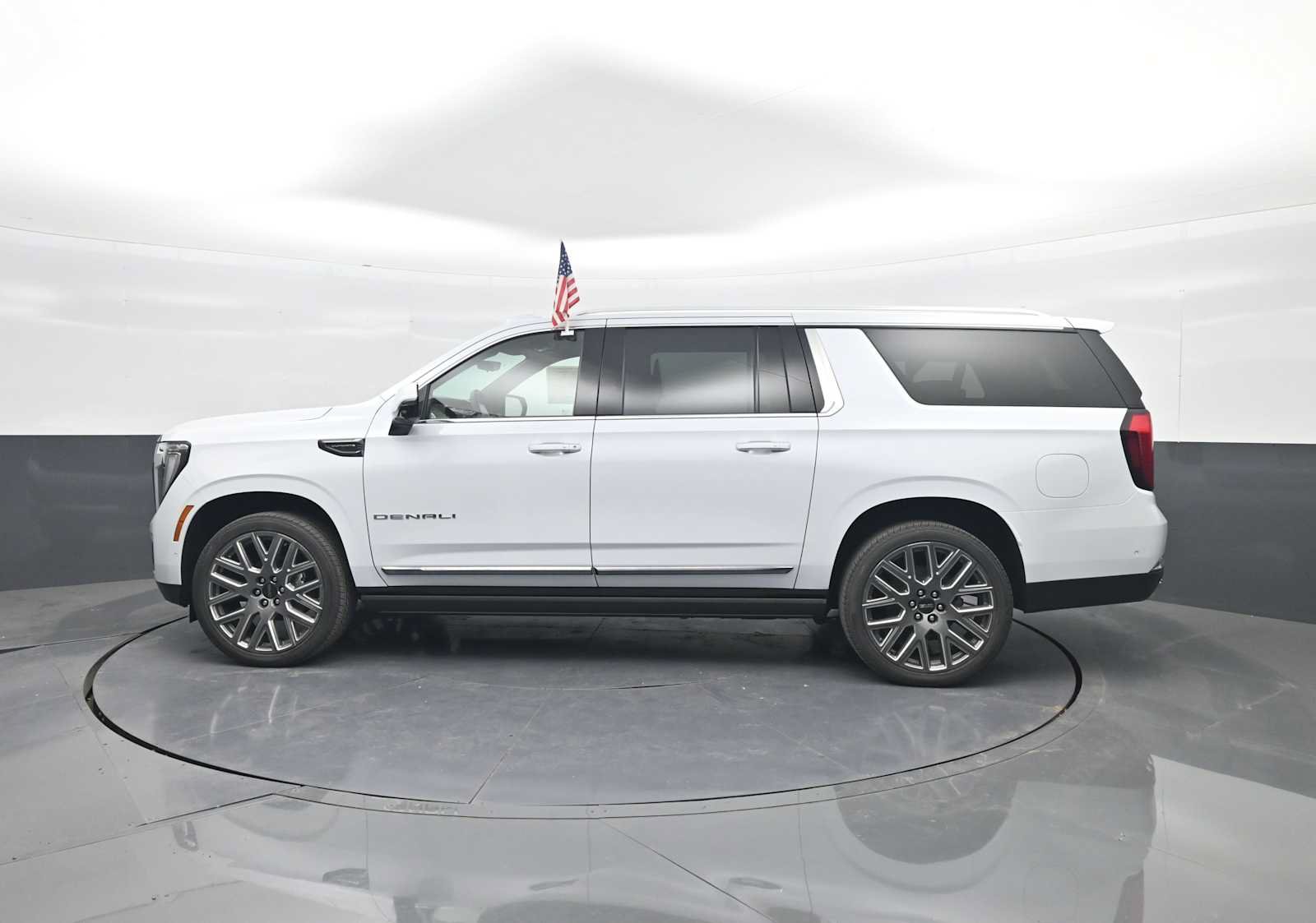 New 2026 GMC Yukon XL Denali Ultimate AWD/4WD image 5