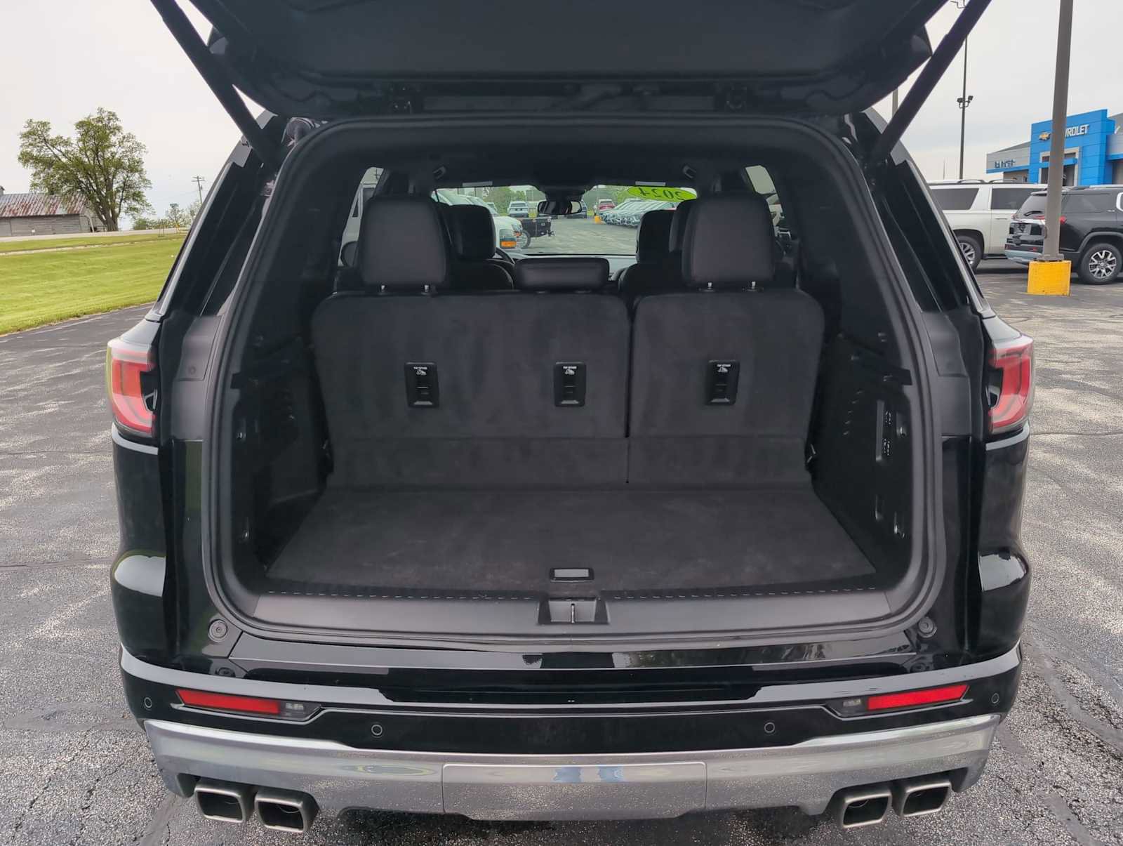 Used 2024 GMC Acadia Denali AWD/4WD image 26